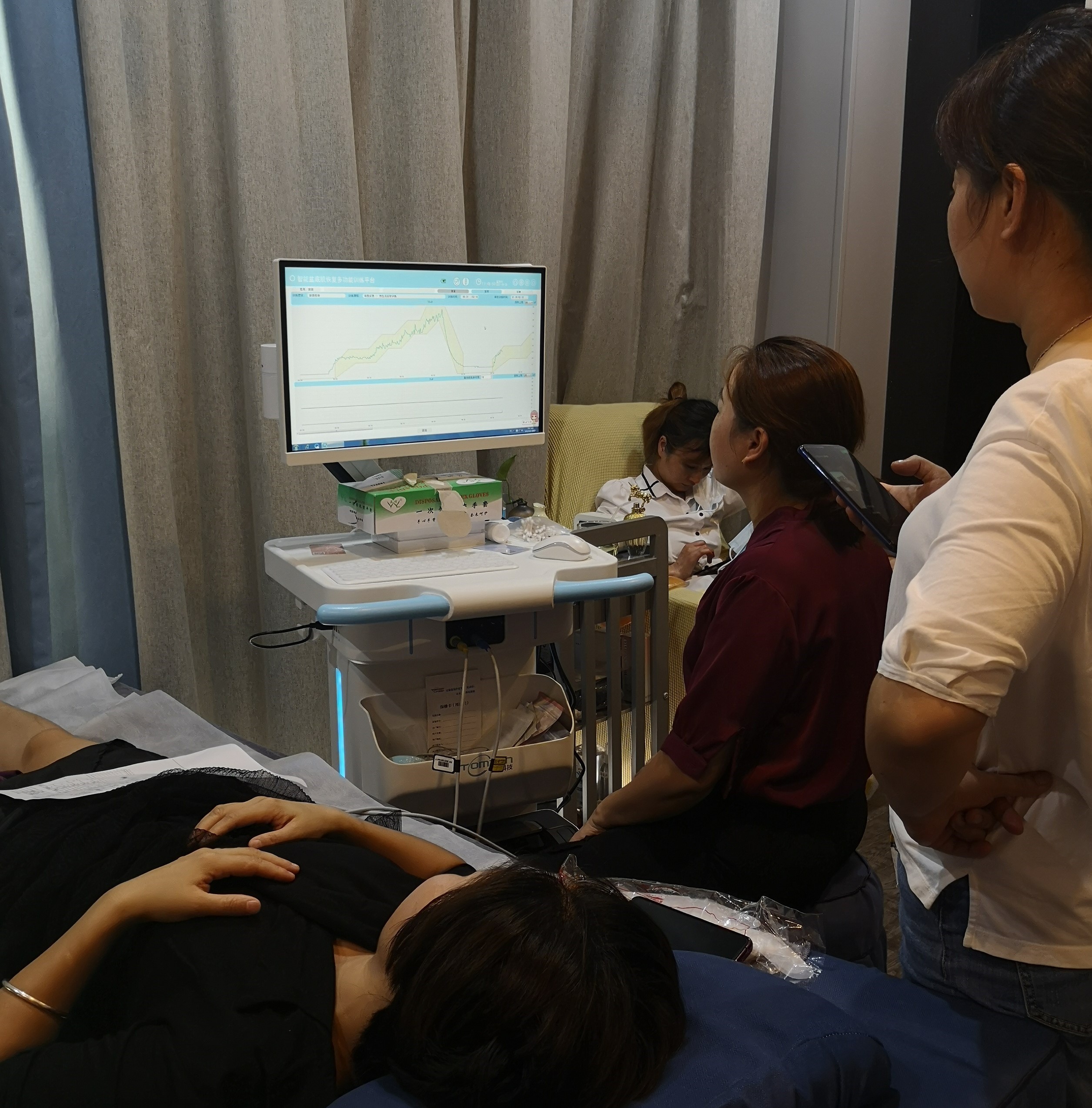 盆底康復治療儀分娩后什么時候應該使用？